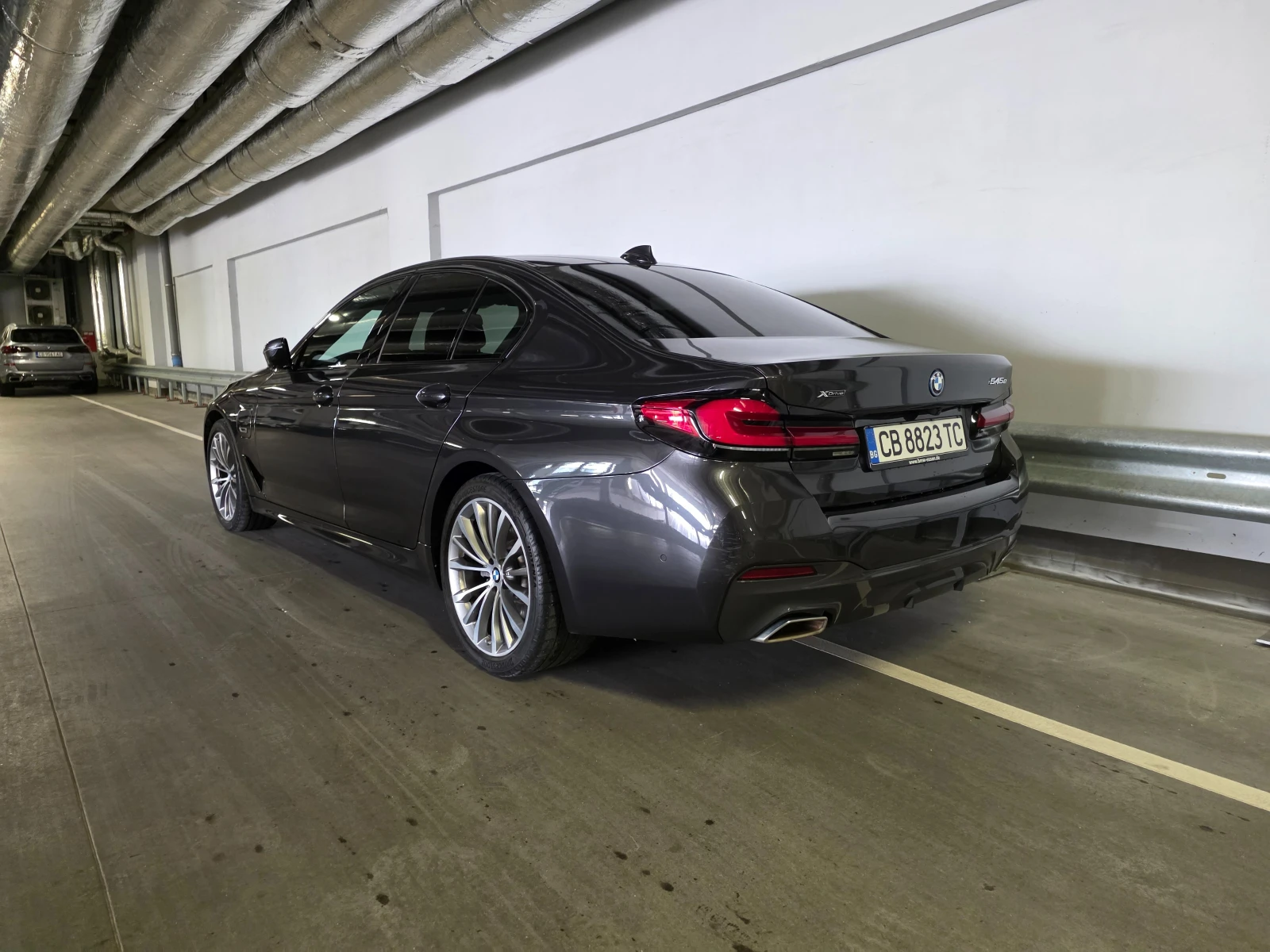 BMW 545 M sport; Заводска гаранция!, снимка 4 - Автомобили и джипове - 54544712