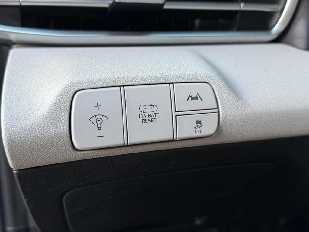 Hyundai Elantra Ultimate Hybrid | Clean Carfax| Two-Tone Interior | Mobile.bg � ����������� 10