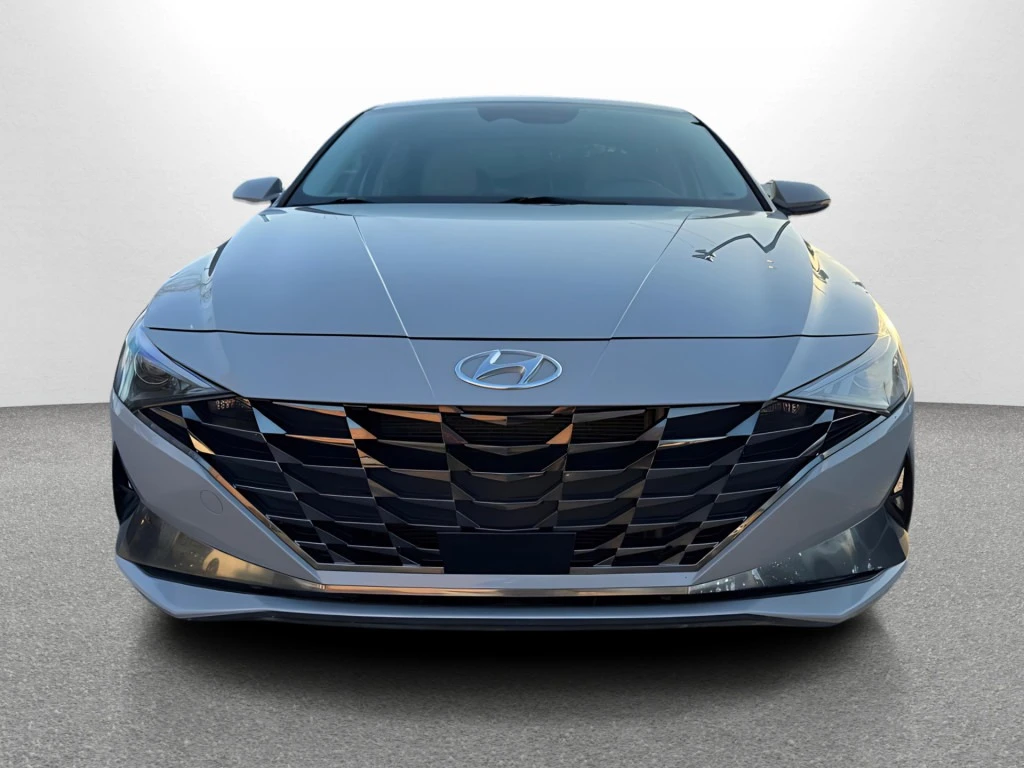 Hyundai Elantra Ultimate Hybrid | Clean Carfax| Two-Tone Interior | Mobile.bg � ����������� 2