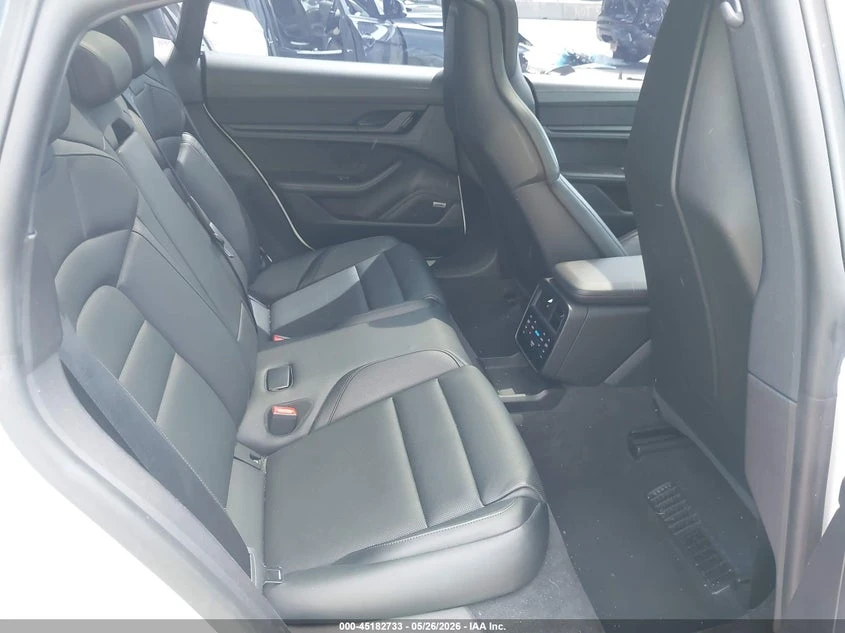 Porsche Taycan 4S, снимка 6 - Автомобили и джипове - 54775058