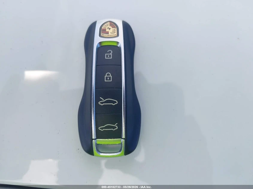 Porsche Taycan 4S, снимка 8 - Автомобили и джипове - 54775058
