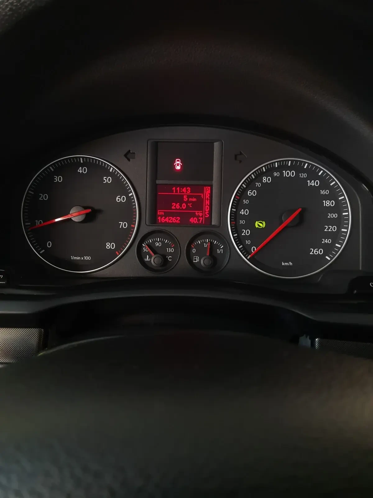 VW Golf 5, снимка 8 - Автомобили и джипове - 55063570