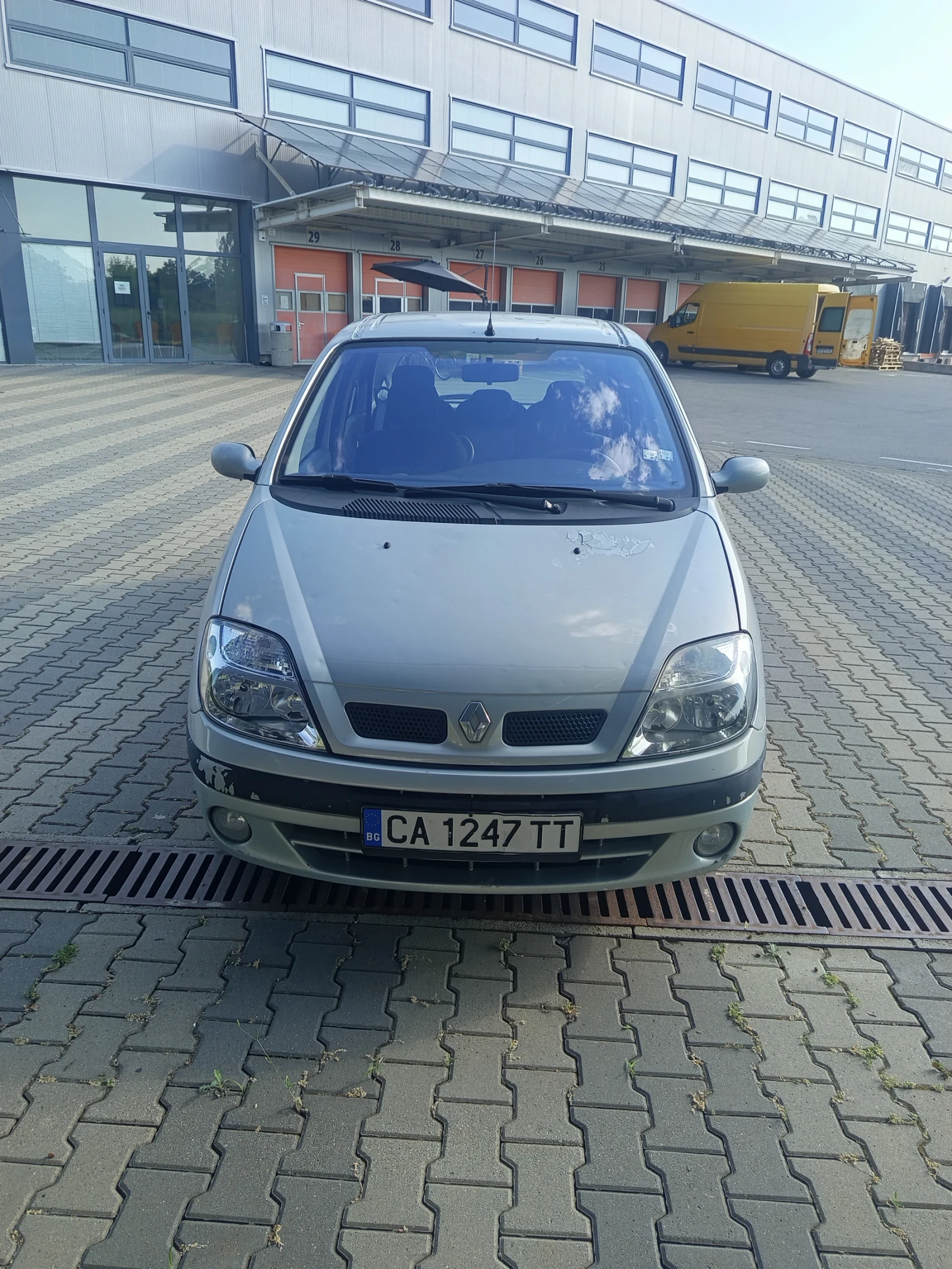 Renault Scenic, снимка 5 - Автомобили и джипове - 55122348