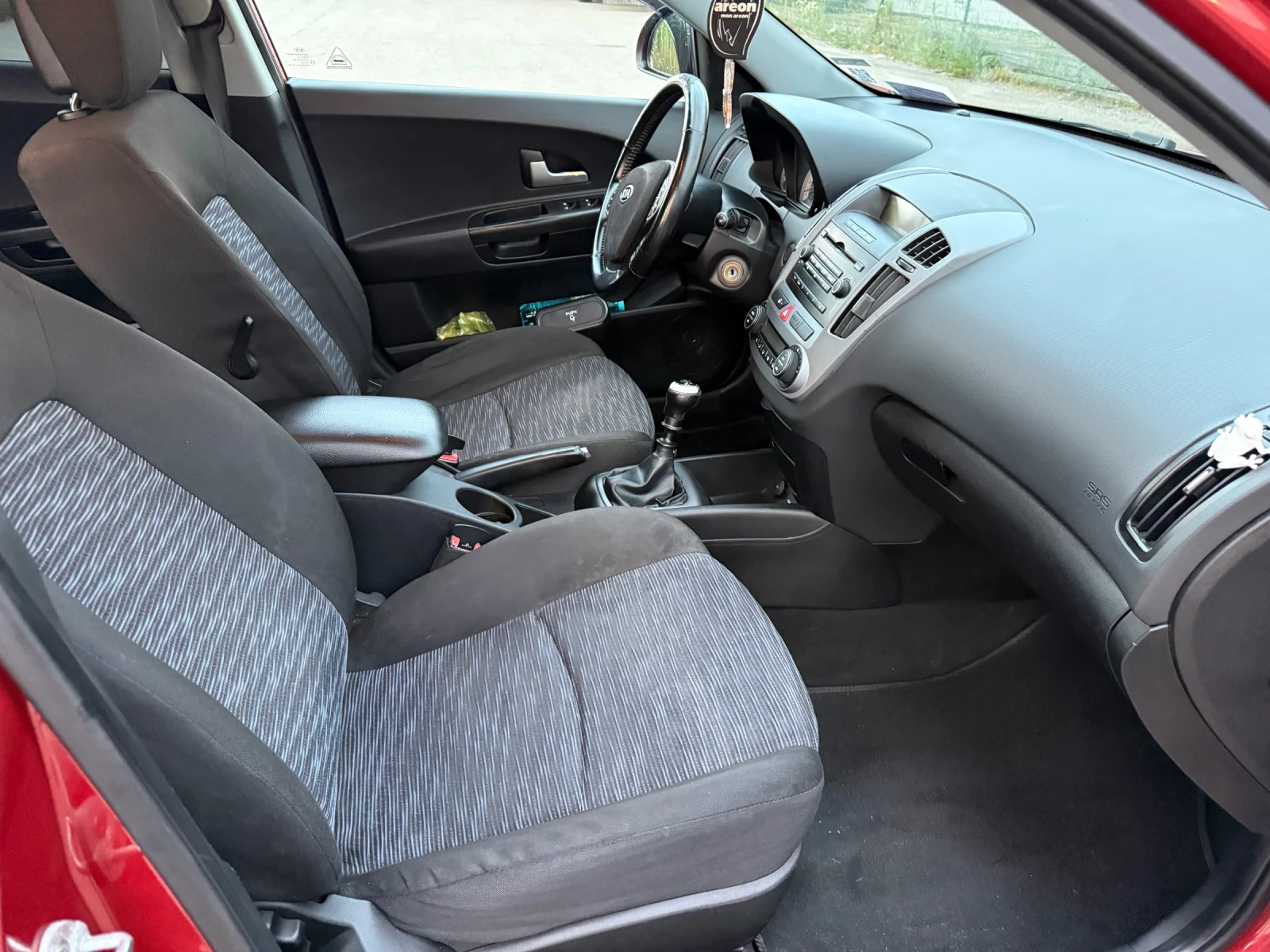 Kia Ceed, снимка 9 - Автомобили и джипове - 55156101