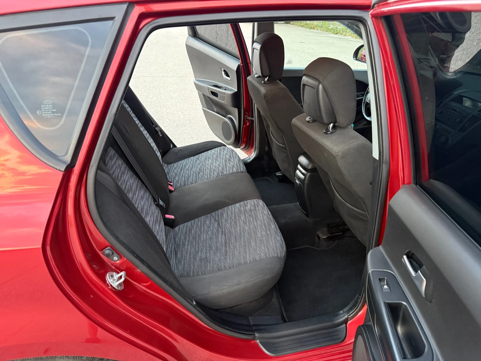 Kia Ceed, снимка 8 - Автомобили и джипове - 55156101