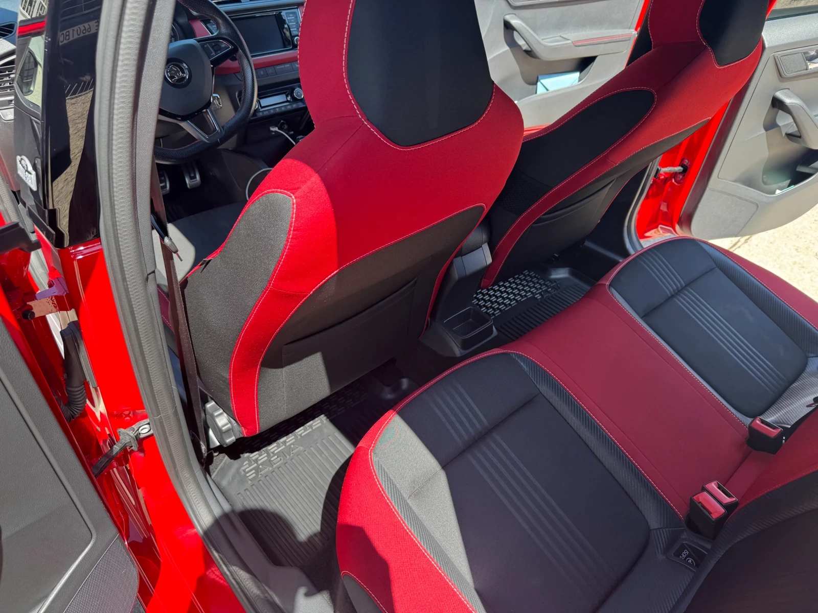Skoda Fabia Monte Carlo , снимка 11 - Автомобили и джипове - 55470936