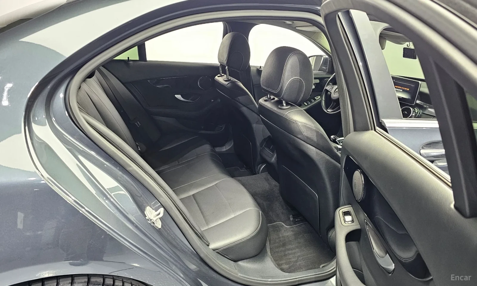 Mercedes-Benz C 200 Реални километри\Подгреви\ТОП ЦЕНА, снимка 12 - Автомобили и джипове - 55574117