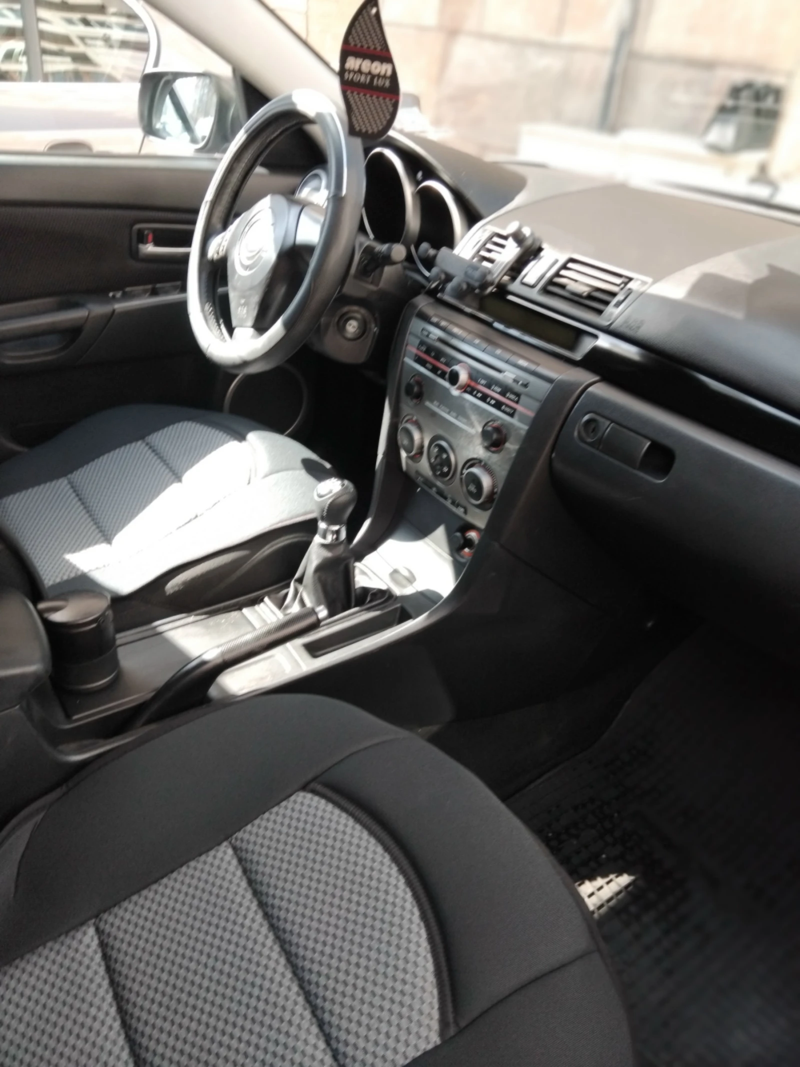 Mazda 3 1, 6, снимка 4 - Автомобили и джипове - 55588098