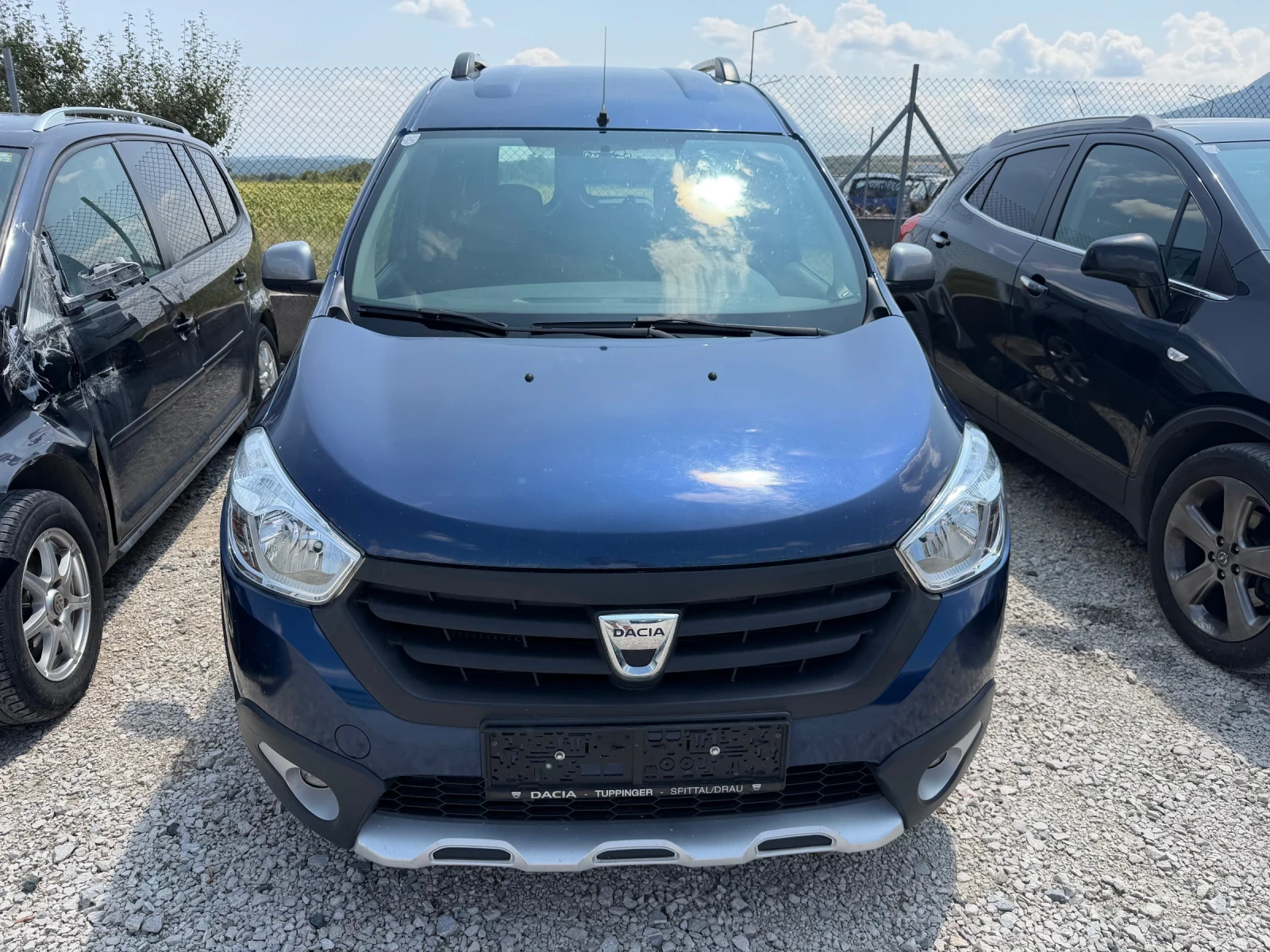 Dacia Dokker 1.2/115кс STEPWAY 123000км Сервизни документи , снимка 2 - Автомобили и джипове - 55605035