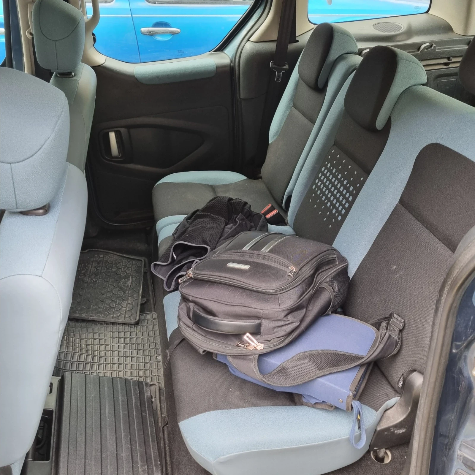 Citroen Berlingo 1.6HDI, снимка 8 - Автомобили и джипове - 56119207