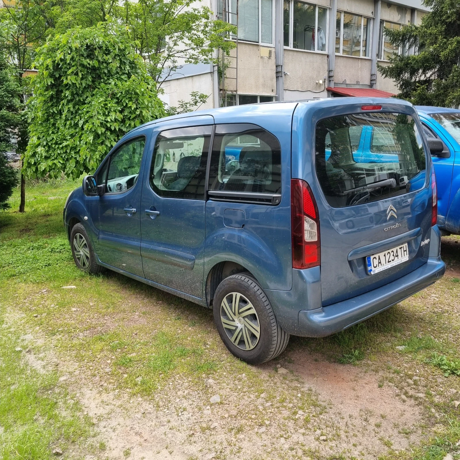 Citroen Berlingo 1.6HDI, снимка 3 - Автомобили и джипове - 56119207