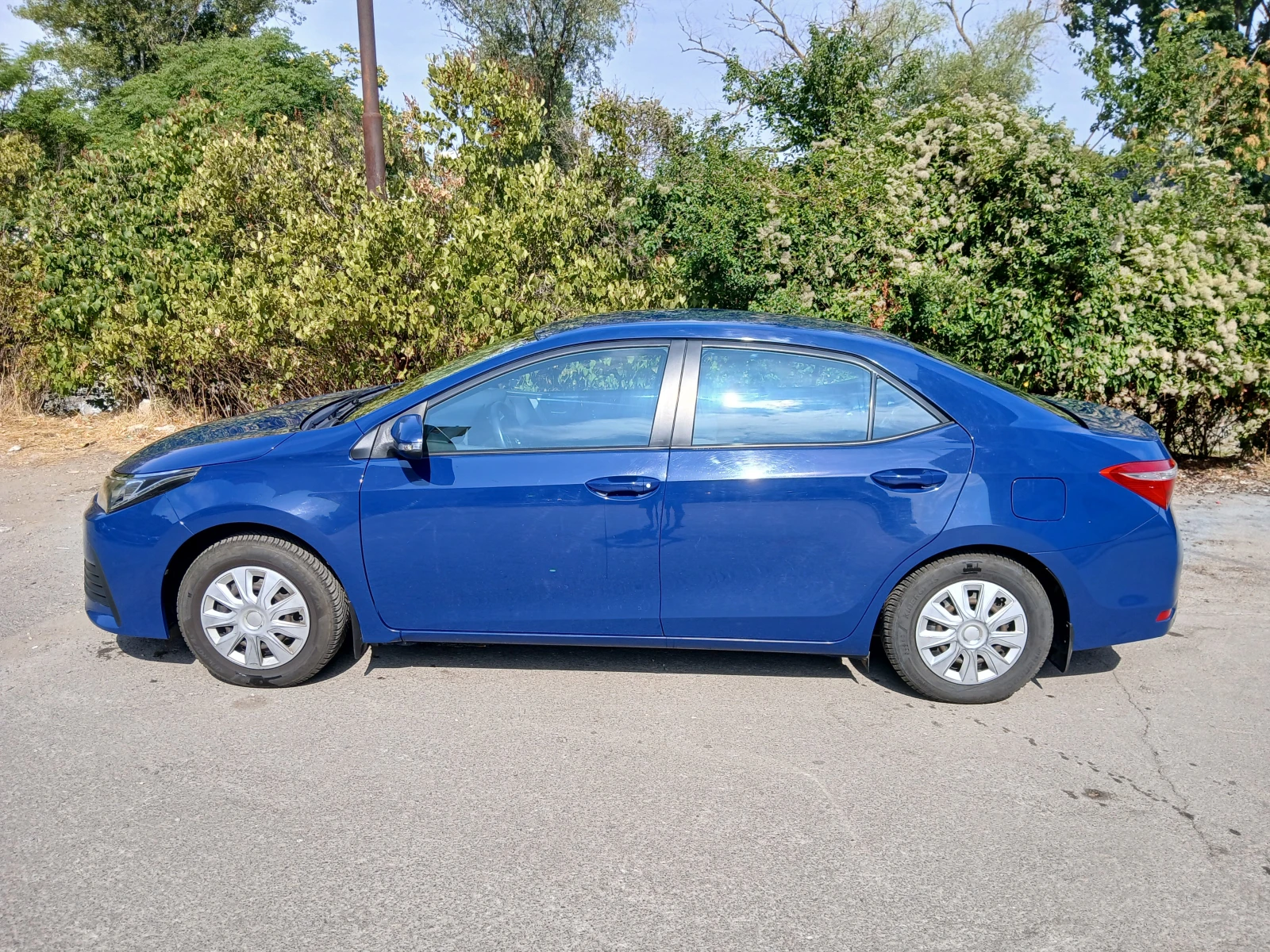 Toyota Corolla 1.33 Dual VVT-i 6MT Terra, снимка 2 - Автомобили и джипове - 56205681