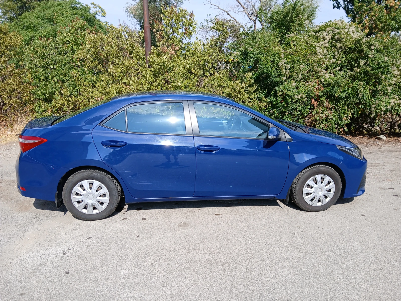 Toyota Corolla 1.33 Dual VVT-i 6MT Terra, снимка 3 - Автомобили и джипове - 56205681