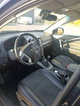 Chevrolet Captiva 2.2D, снимка 11