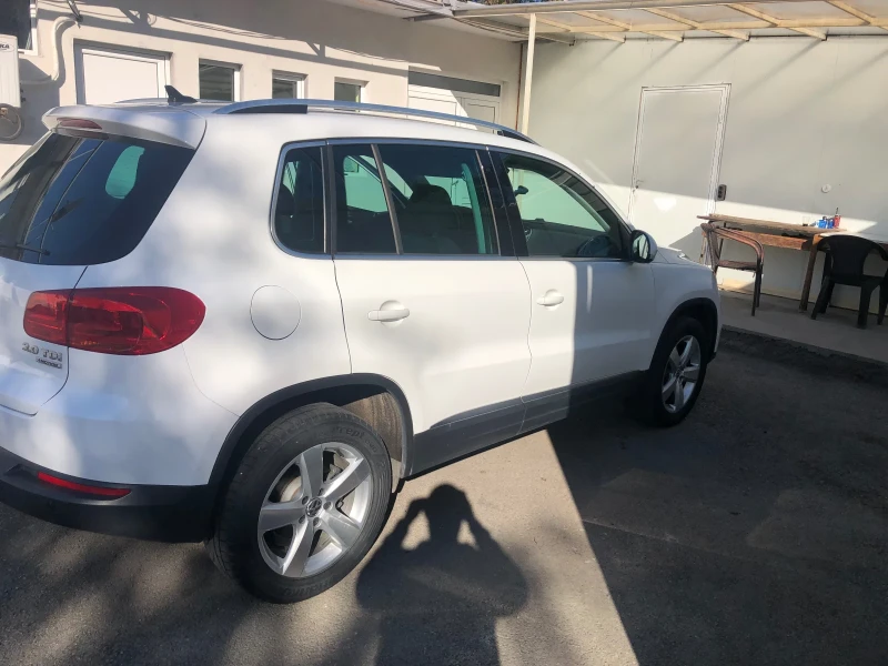 VW Tiguan 2.0 TDI, снимка 6 - Автомобили и джипове - 47071566