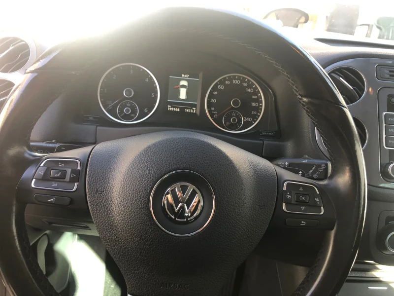 VW Tiguan 2.0 TDI, снимка 2 - Автомобили и джипове - 47071566