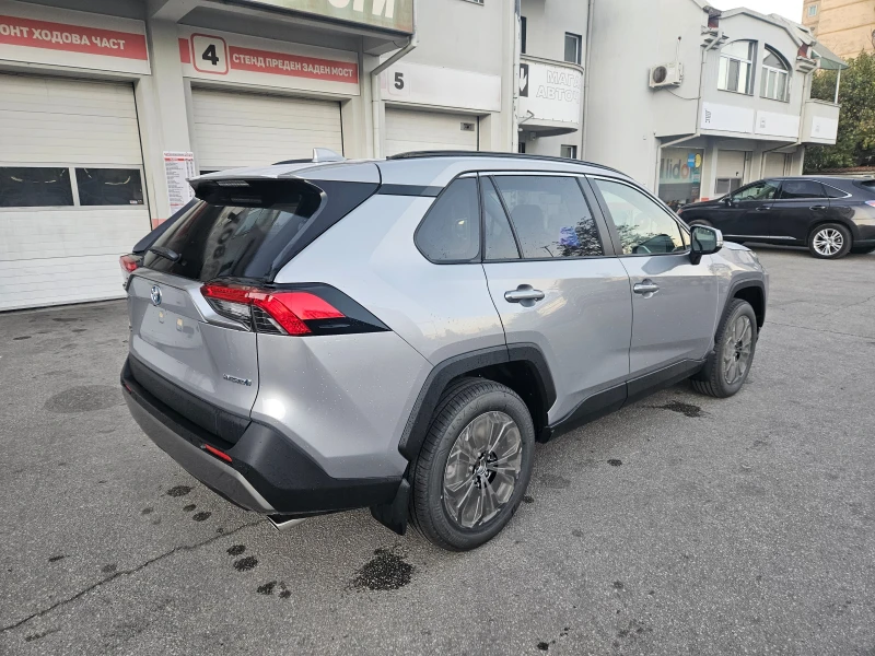 Toyota Rav4 2.5-Hybrid/LUXURY/4x4/HOB!!!Гаранция!!!, снимка 5 - Автомобили и джипове - 47895415