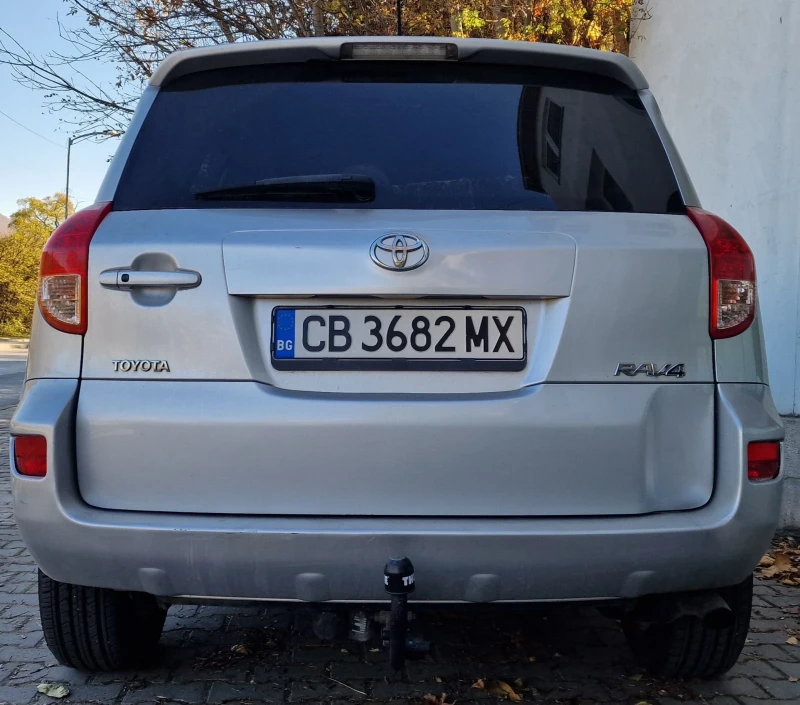 Toyota Rav4, снимка 5 - Автомобили и джипове - 47906305