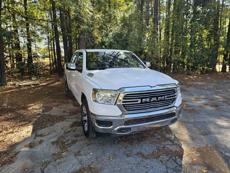 Dodge RAM 1500 Laramie 5.7 V8 eTorque , снимка 2 - Автомобили и джипове - 52337981