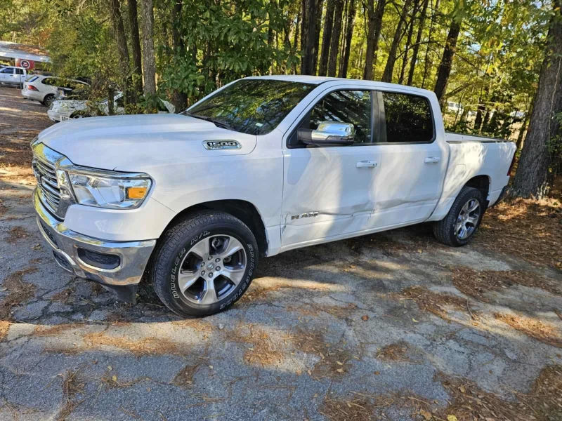 Dodge RAM 1500 Laramie 5.7 V8 eTorque , снимка 4 - Автомобили и джипове - 52337981
