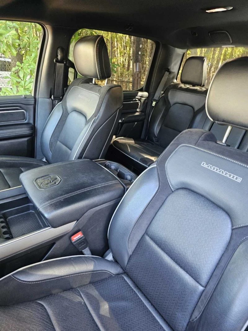 Dodge RAM 1500 Laramie 5.7 V8 eTorque , снимка 6 - Автомобили и джипове - 52337981