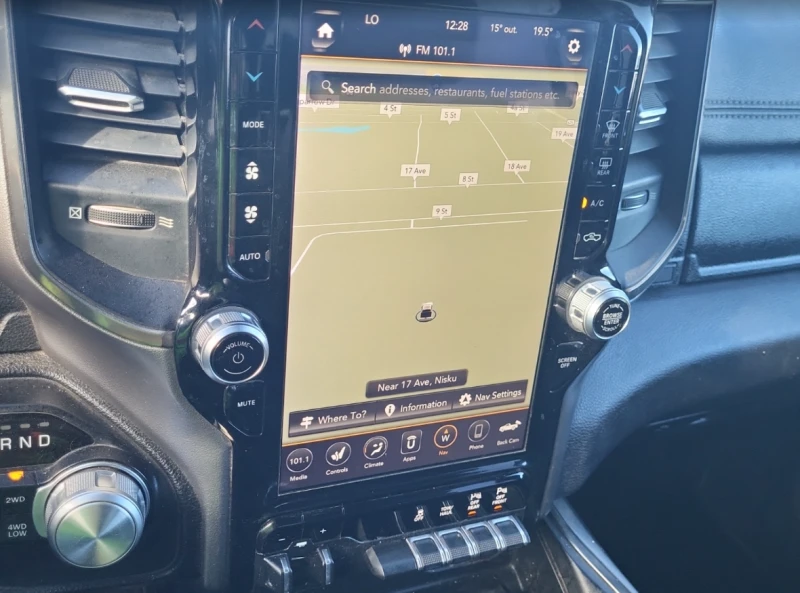 Dodge RAM 1500 SPORT CREW CAB SHORT BED, снимка 12 - Автомобили и джипове - 52392276