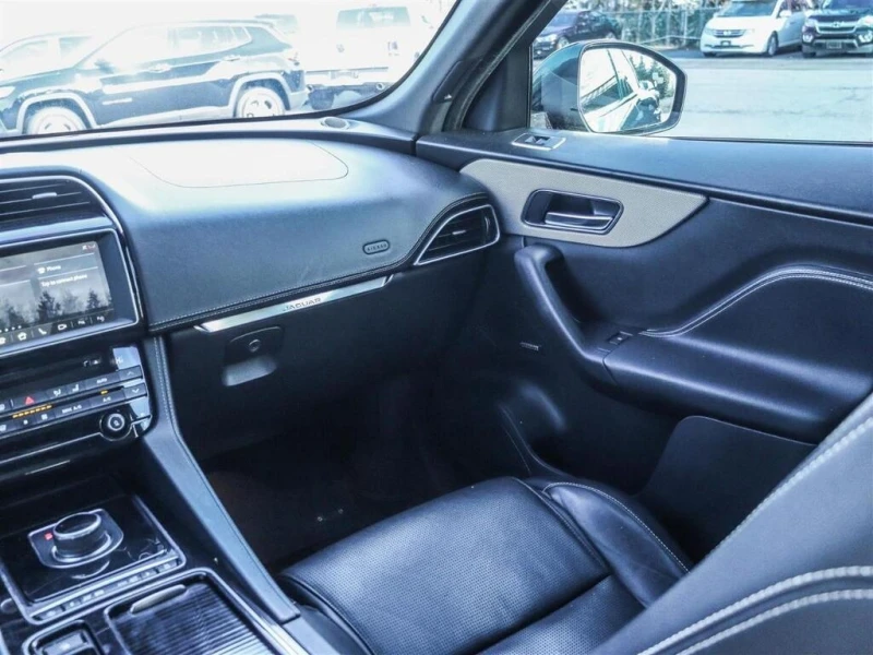 Jaguar F-PACE * S | AWD | SUPERCHARGED | PANO ROOF | MERIDIAN | , снимка 14 - Автомобили и джипове - 52804285