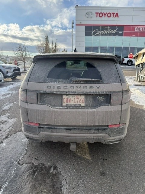 Land Rover Discovery Sport * R Dynamic SE * CARFAX * БЕЗ ПЪРВОНАЧАЛНА ВНОСКА, снимка 4 - Автомобили и джипове - 53076167