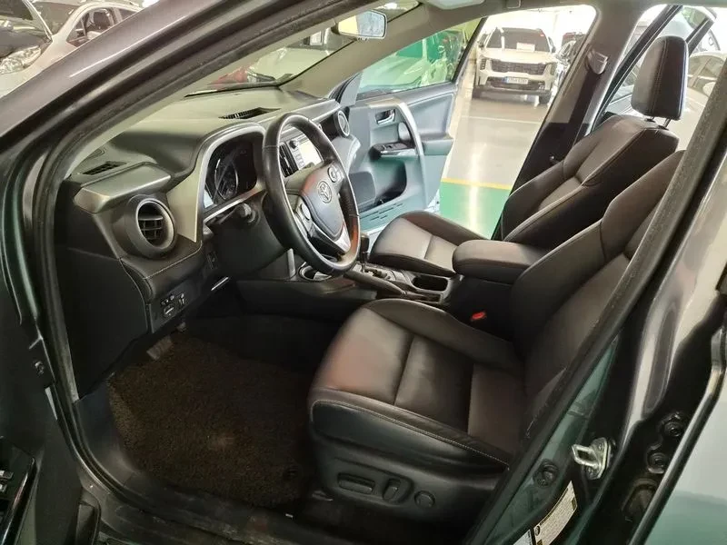 Toyota Rav4  2.5 4WD HYBRID, снимка 9 - Автомобили и джипове - 55279064