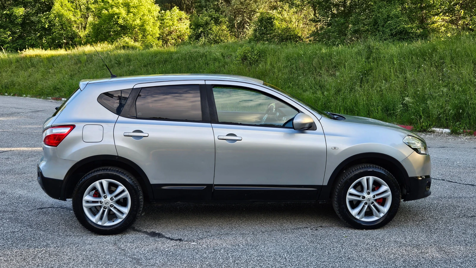 Nissan Qashqai 2.0Dci 4x4/Facelift/Klimatronik - изображение 6