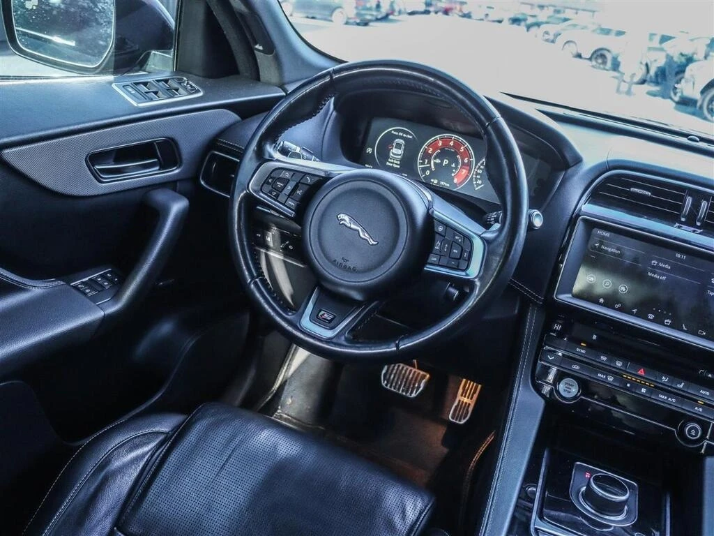 Jaguar F-PACE * S | AWD | SUPERCHARGED | PANO ROOF | MERIDIAN |  - изображение 8