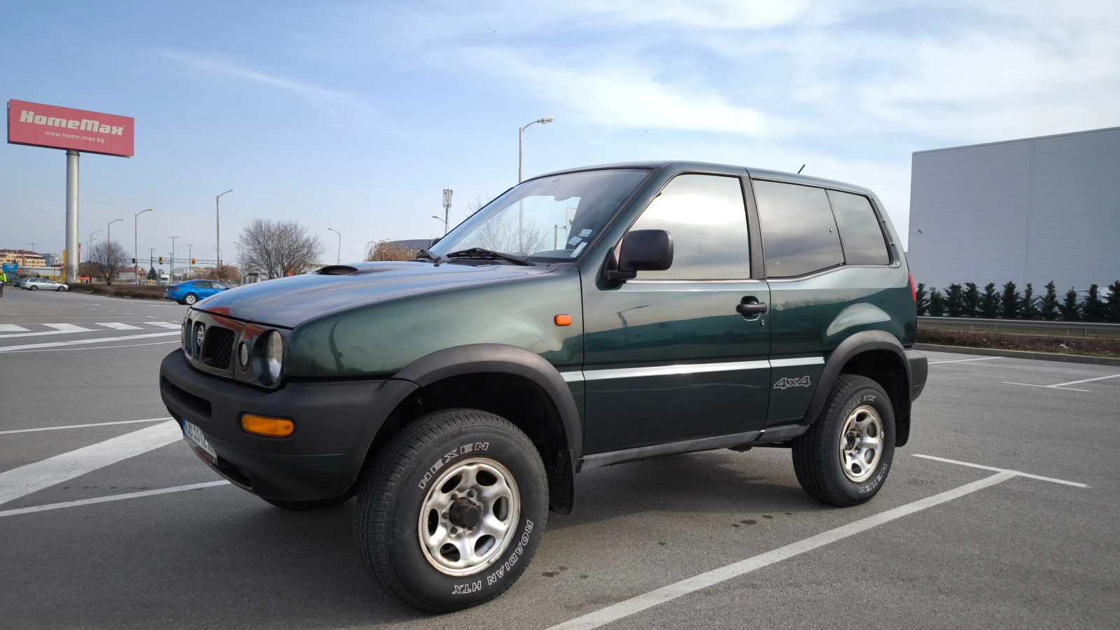 Nissan Terrano, снимка 2 - Автомобили и джипове - 53727329