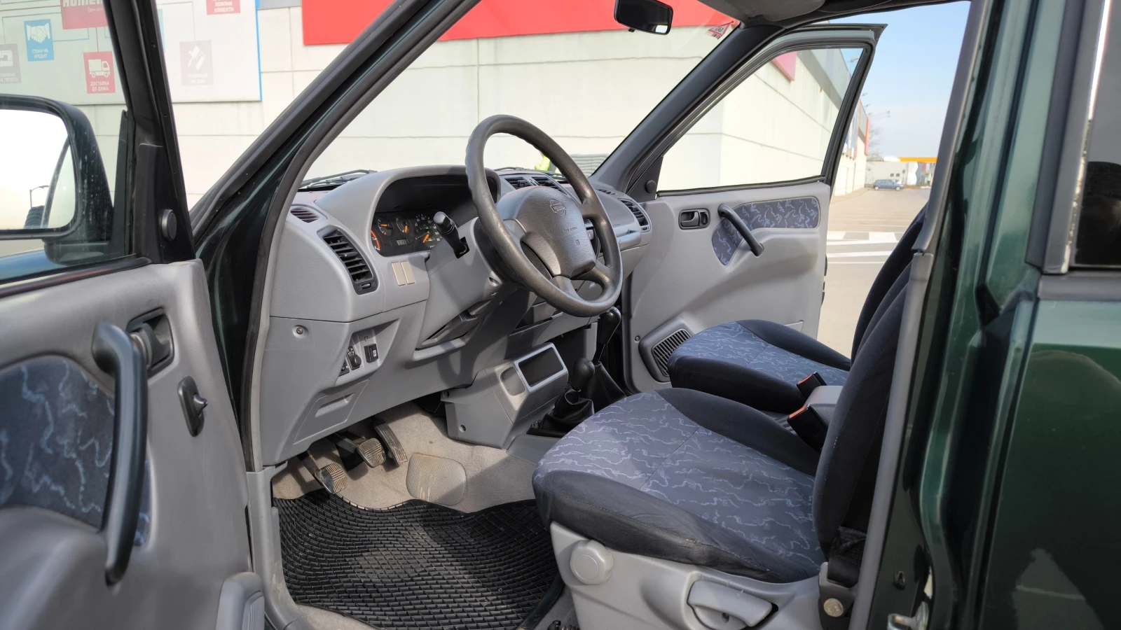 Nissan Terrano, снимка 7 - Автомобили и джипове - 53727329