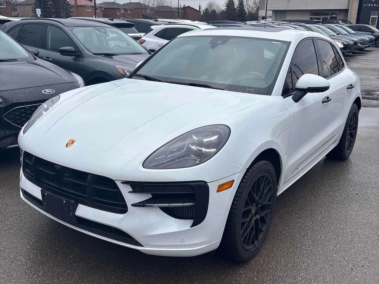 Porsche Macan * GTS * DISTRONIC* BOSE* PANORAMA* 