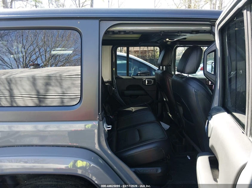 Jeep Wrangler 2.0l 4Xe Sahara 4X4, снимка 8 - Автомобили и джипове - 54318399