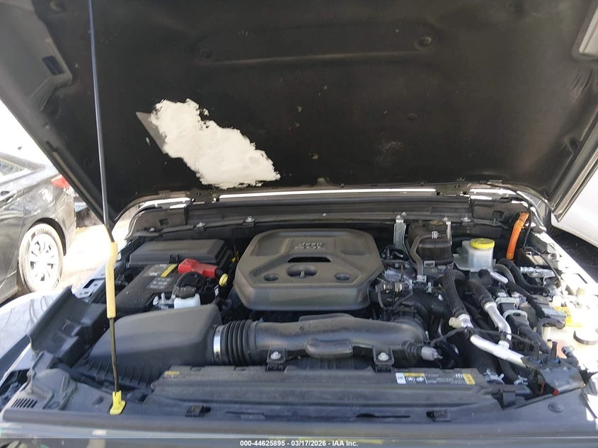 Jeep Wrangler 2.0l 4Xe Sahara 4X4, снимка 10 - Автомобили и джипове - 54318399