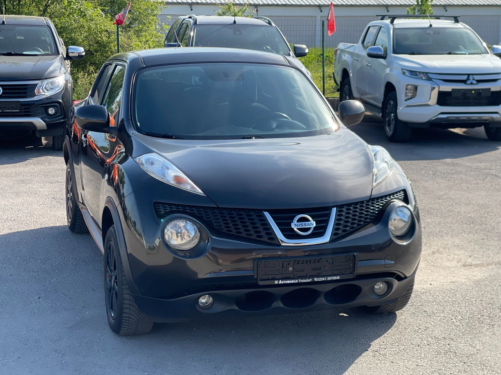 Nissan Juke 1.6i Tekna, снимка 6 - Автомобили и джипове - 54341533
