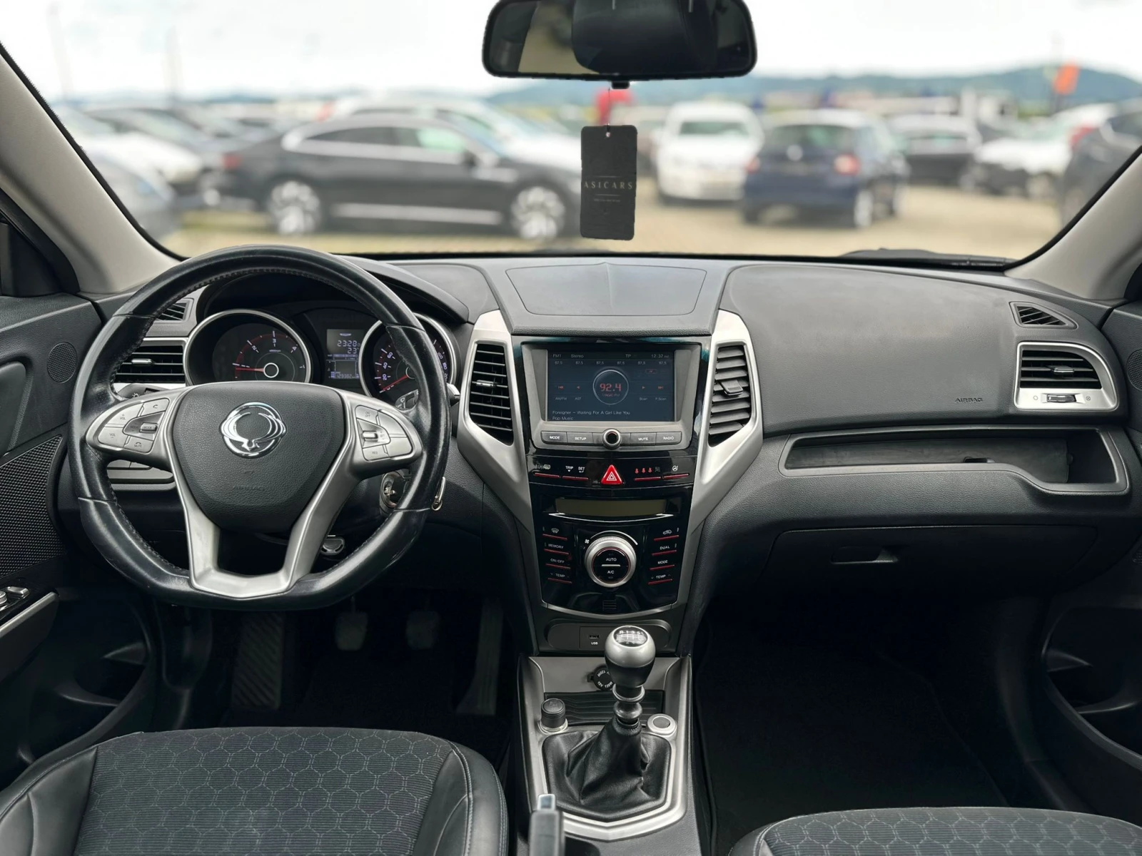 SsangYong Tivoli / 129000 KM / TOP /, снимка 13 - Автомобили и джипове - 54777755
