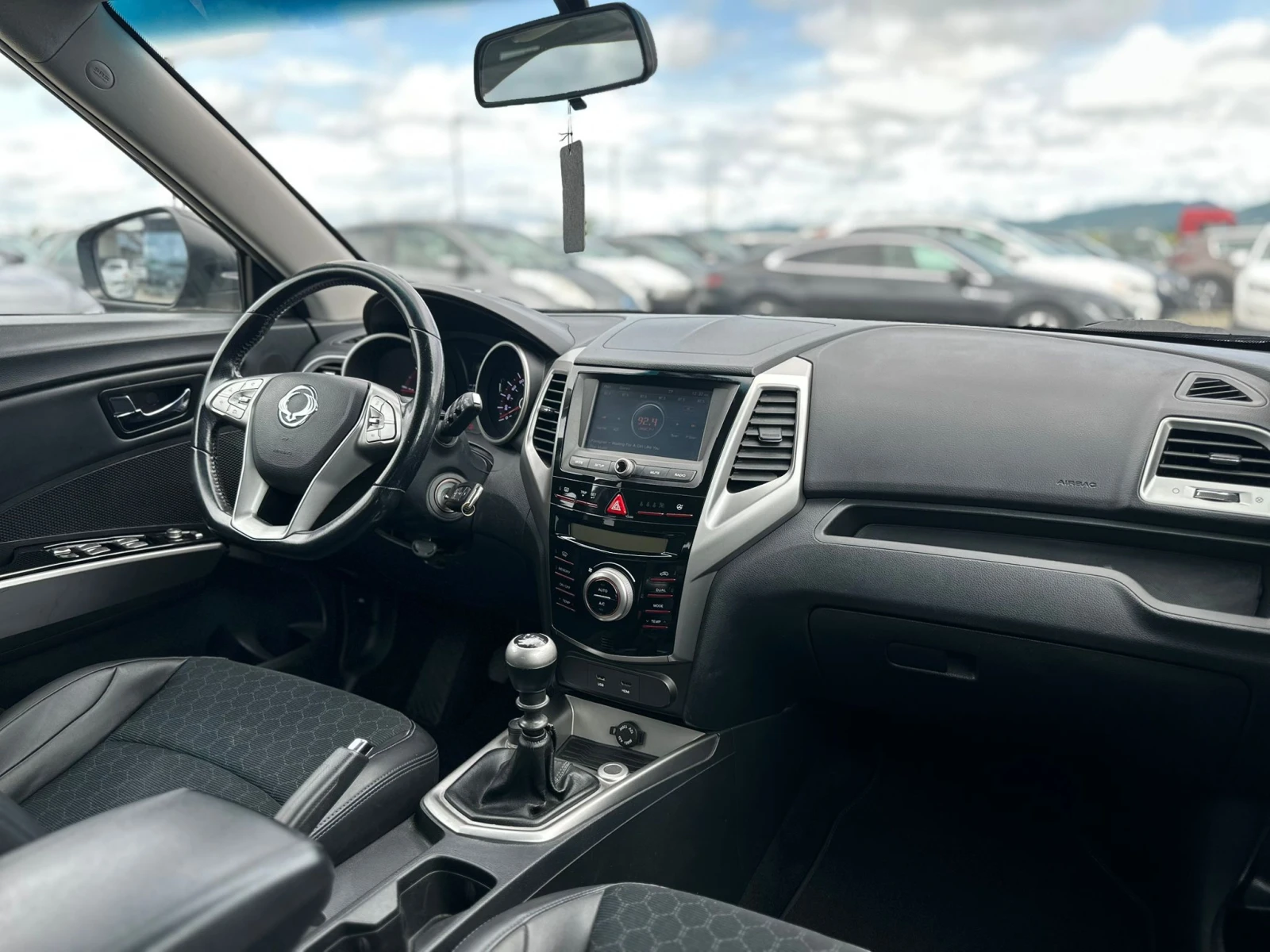 SsangYong Tivoli / 129000 KM / TOP /, снимка 12 - Автомобили и джипове - 54777755