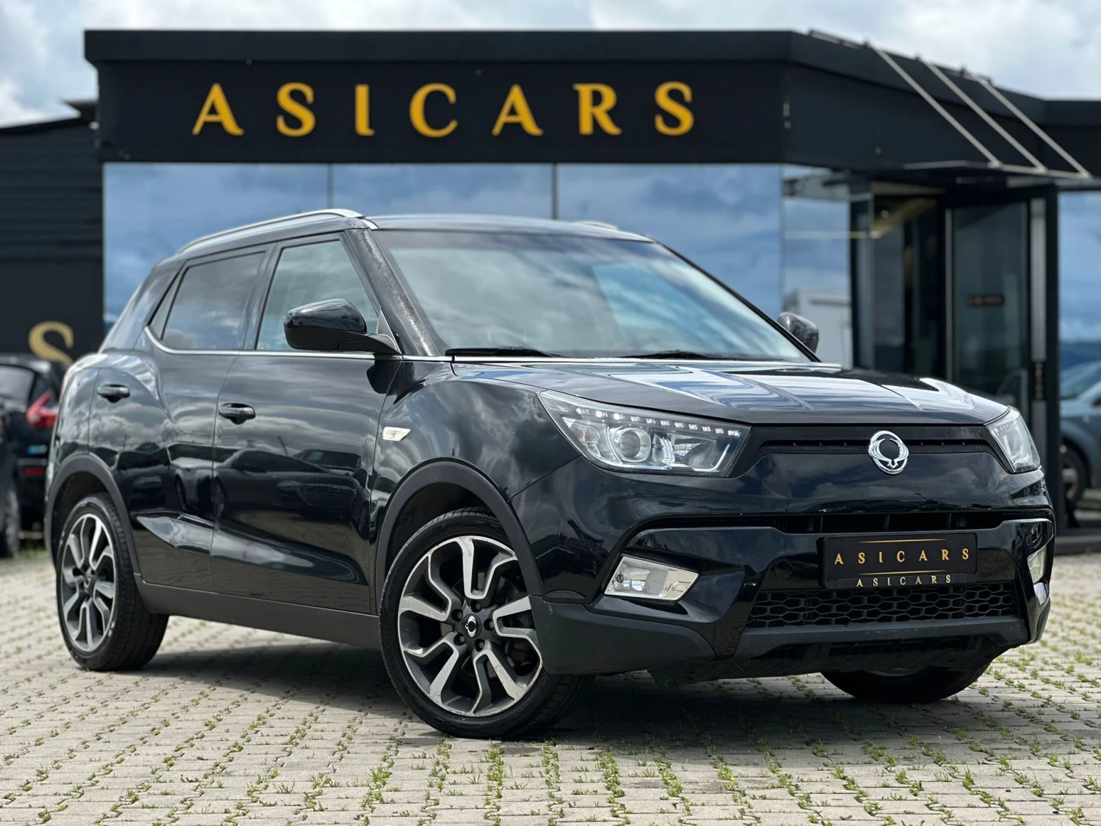 SsangYong Tivoli / 129000 KM / TOP /, снимка 7 - Автомобили и джипове - 54777755