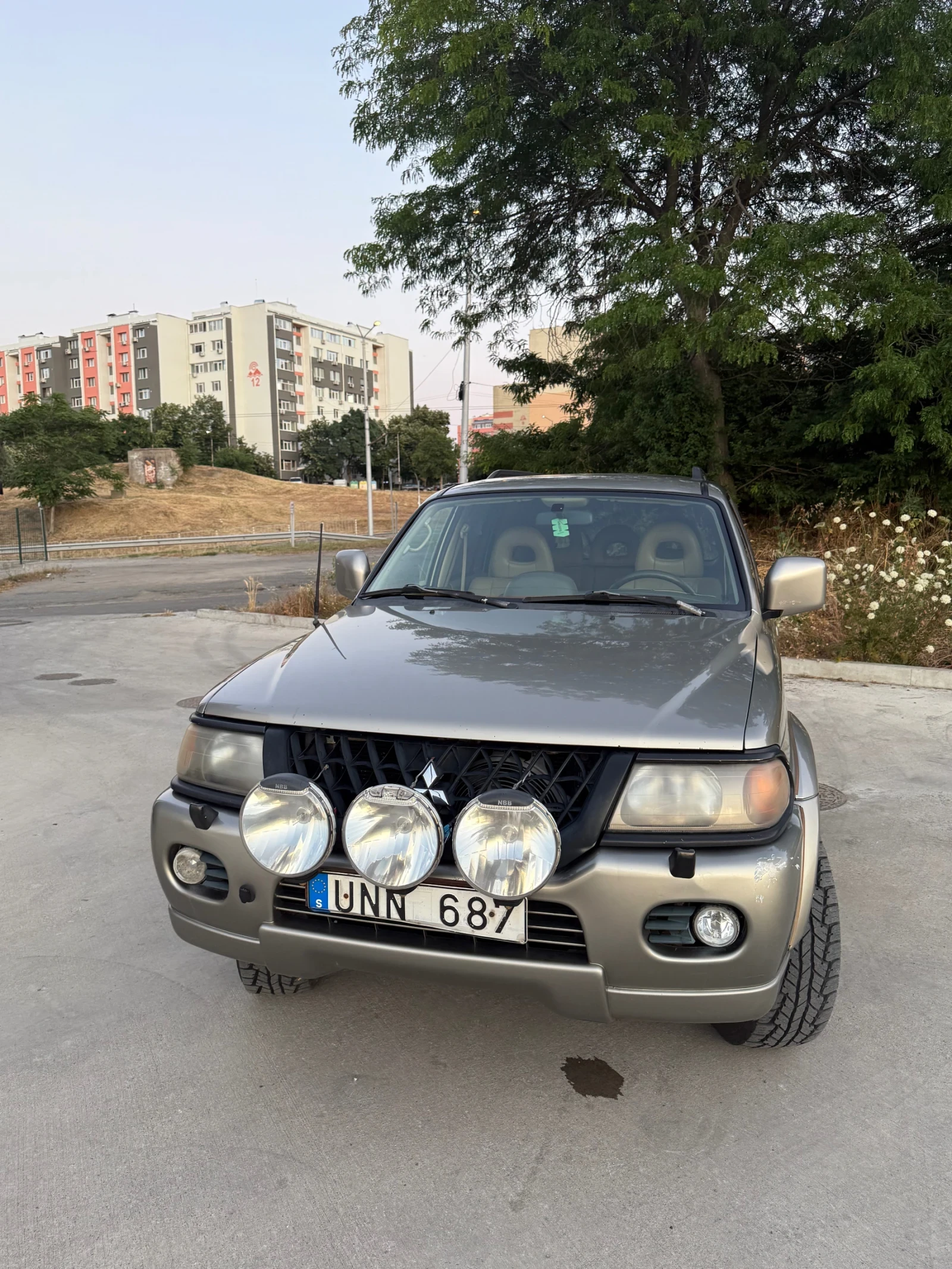 Mitsubishi Pajero sport 3.0 V6, снимка 2 - Автомобили и джипове - 55085371