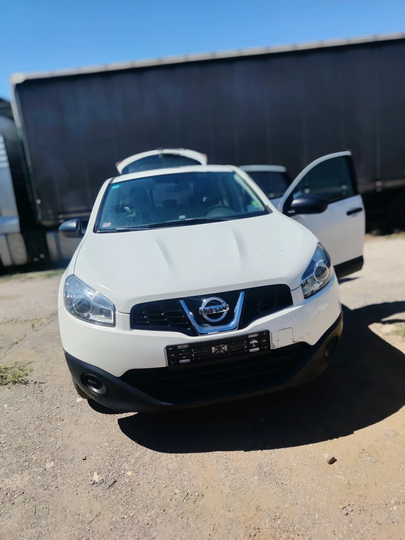 Nissan Qashqai Germany, снимка 6 - Автомобили и джипове - 56072247