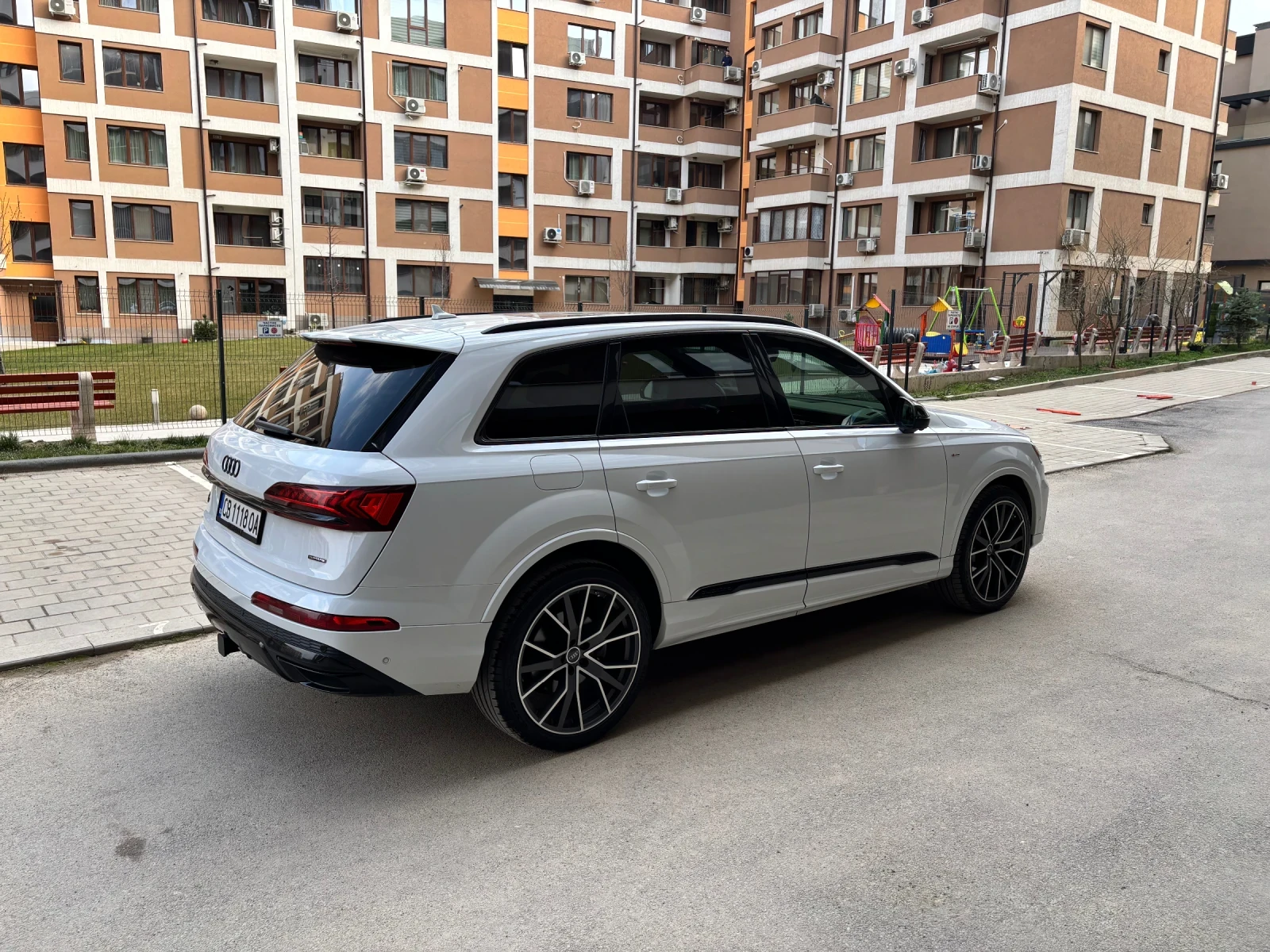 Audi Q7 S-Laine, снимка 6 - Автомобили и джипове - 56163928