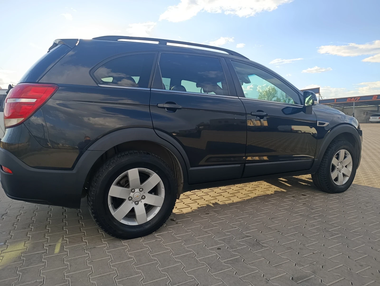 Chevrolet Captiva 2.2D, снимка 5 - Автомобили и джипове - 56184418