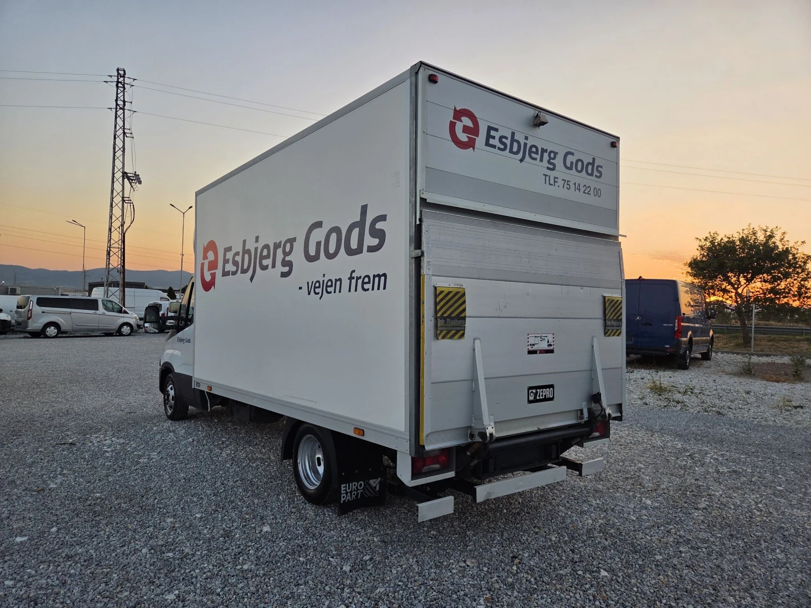 Iveco Daily 35c18, Климатик, Падащ борд, До 3.5 тона - изображение 3