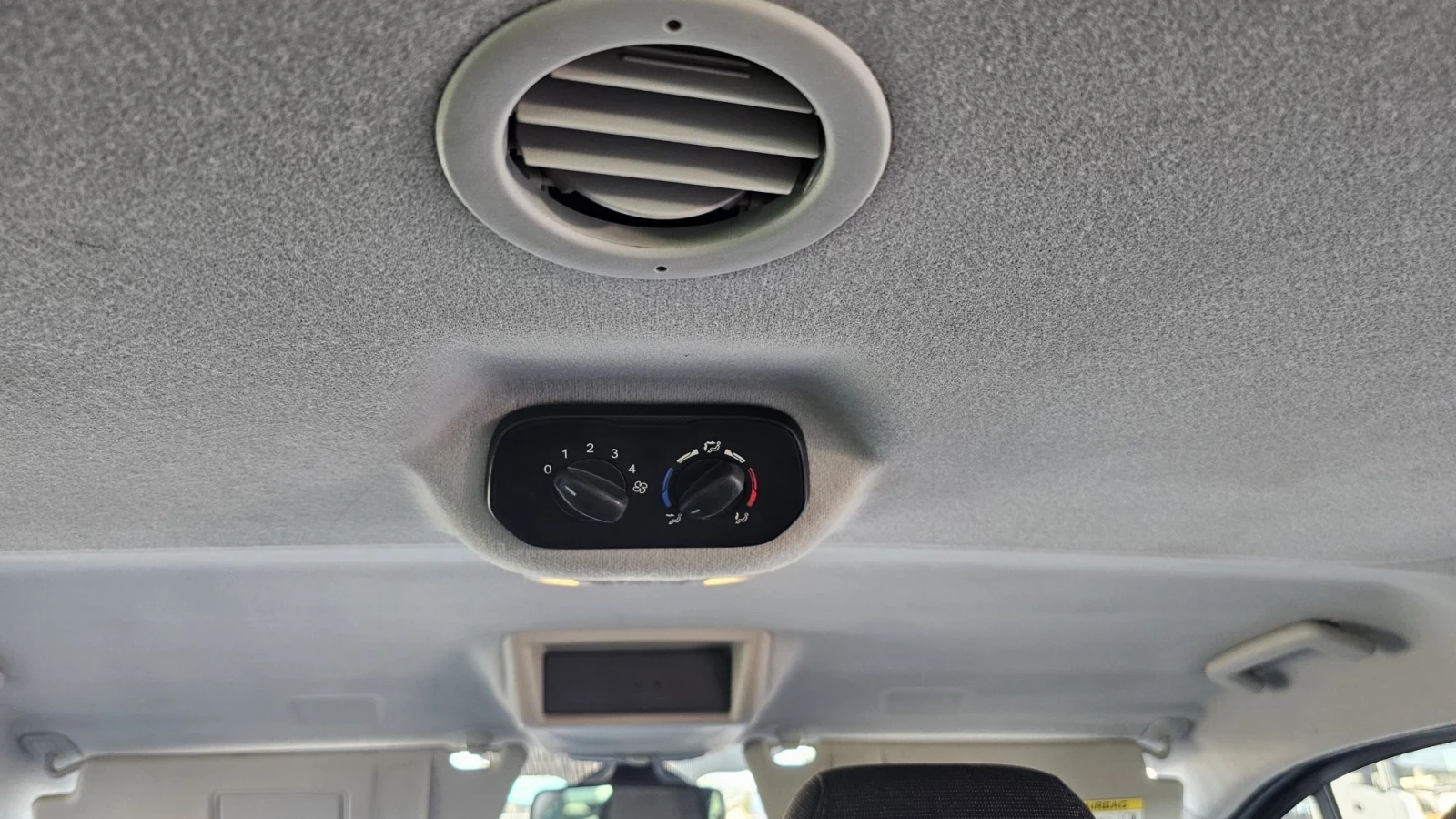 Ford Transit Custom 2.2 - 155к.с-2 климатика , снимка 15 - Бусове и автобуси - 55929725