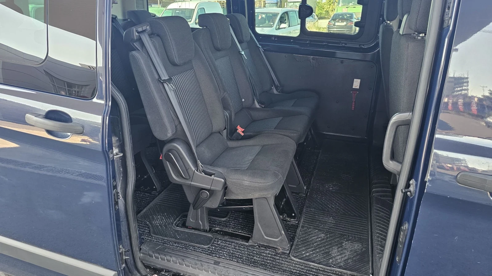 Ford Transit Custom 2.2 - 155к.с-2 климатика , снимка 14 - Бусове и автобуси - 55929725