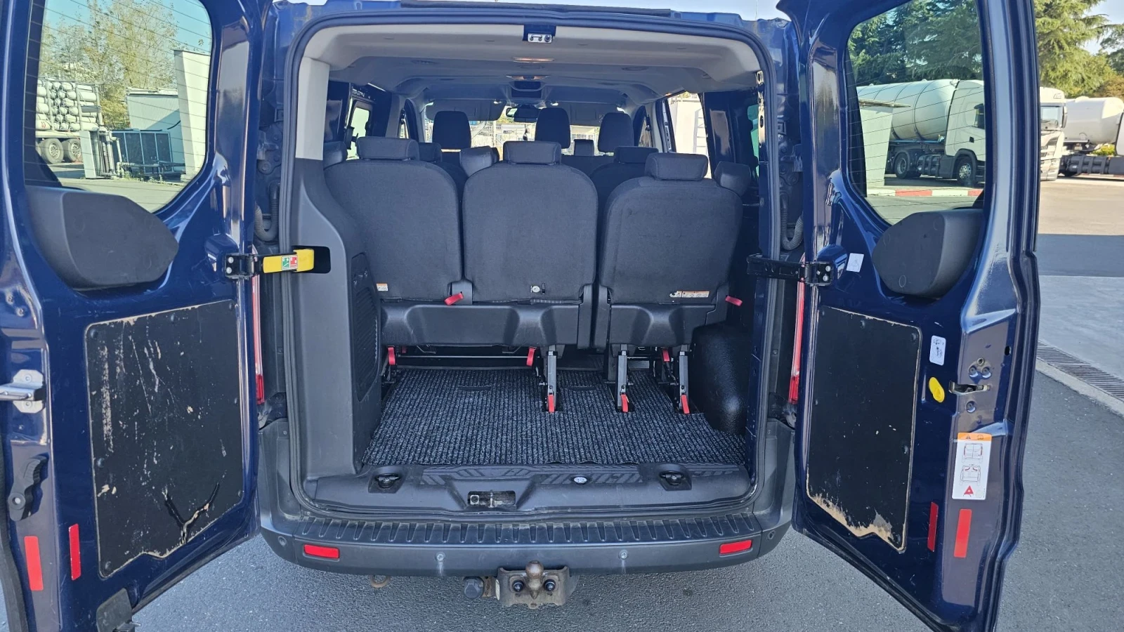 Ford Transit Custom 2.2 - 155к.с-2 климатика , снимка 17 - Бусове и автобуси - 55929725