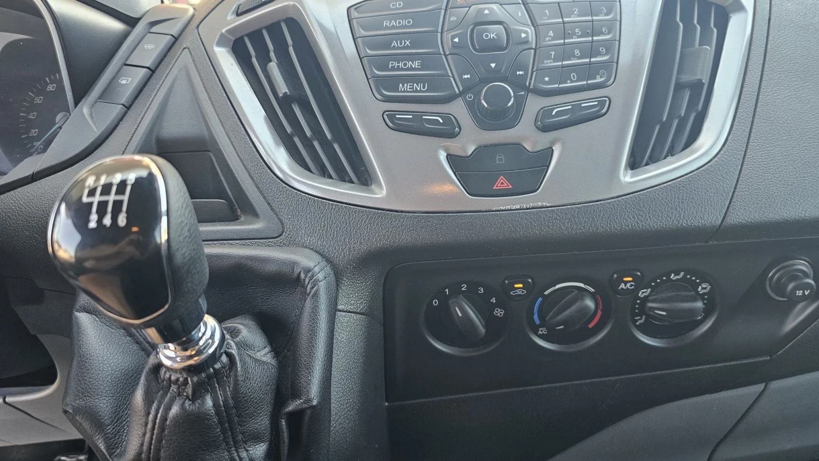 Ford Transit Custom 2.2 - 155к.с-2 климатика , снимка 9 - Бусове и автобуси - 55929725
