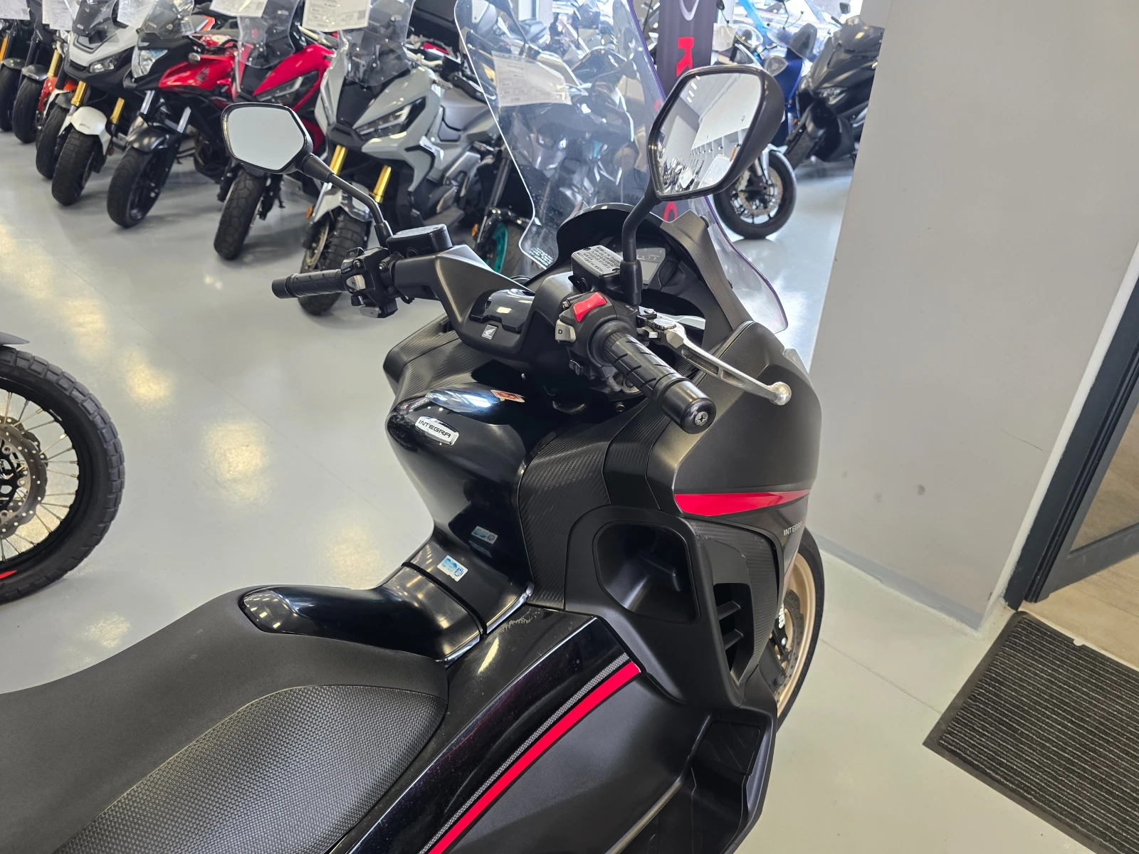 Honda Integra S 750ie, 2015г., снимка 12 - Мотоциклети и мототехника - 56104312